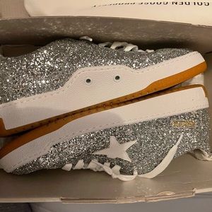 New in Box Size 41 Golden Goose Yeah